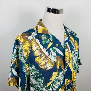 Penguin x Munsingwear Large Hawaiian Aloha Shirt Floral Print Yellow Green Blue
